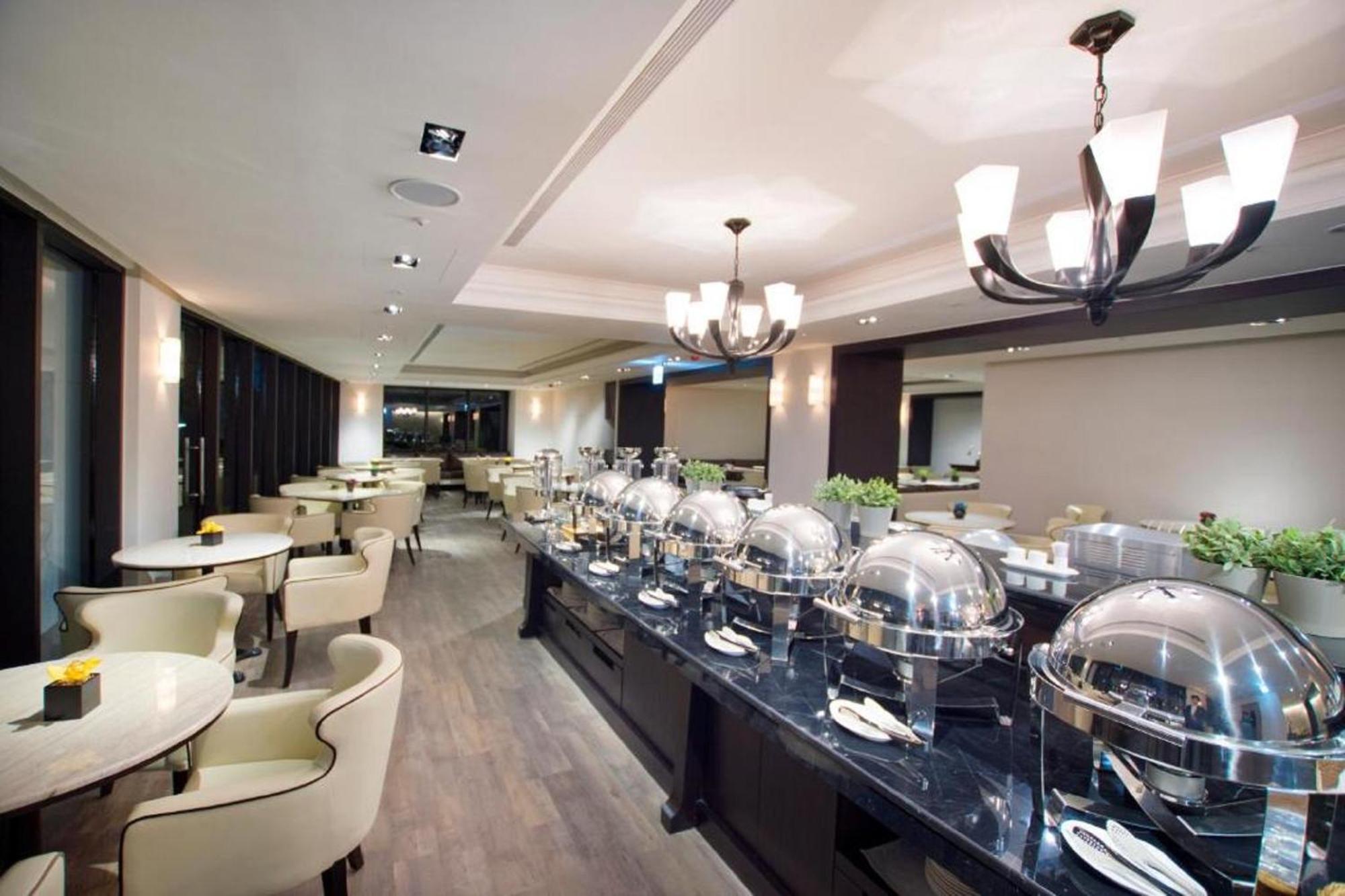 53 Hotel Taichung Dış mekan fotoğraf