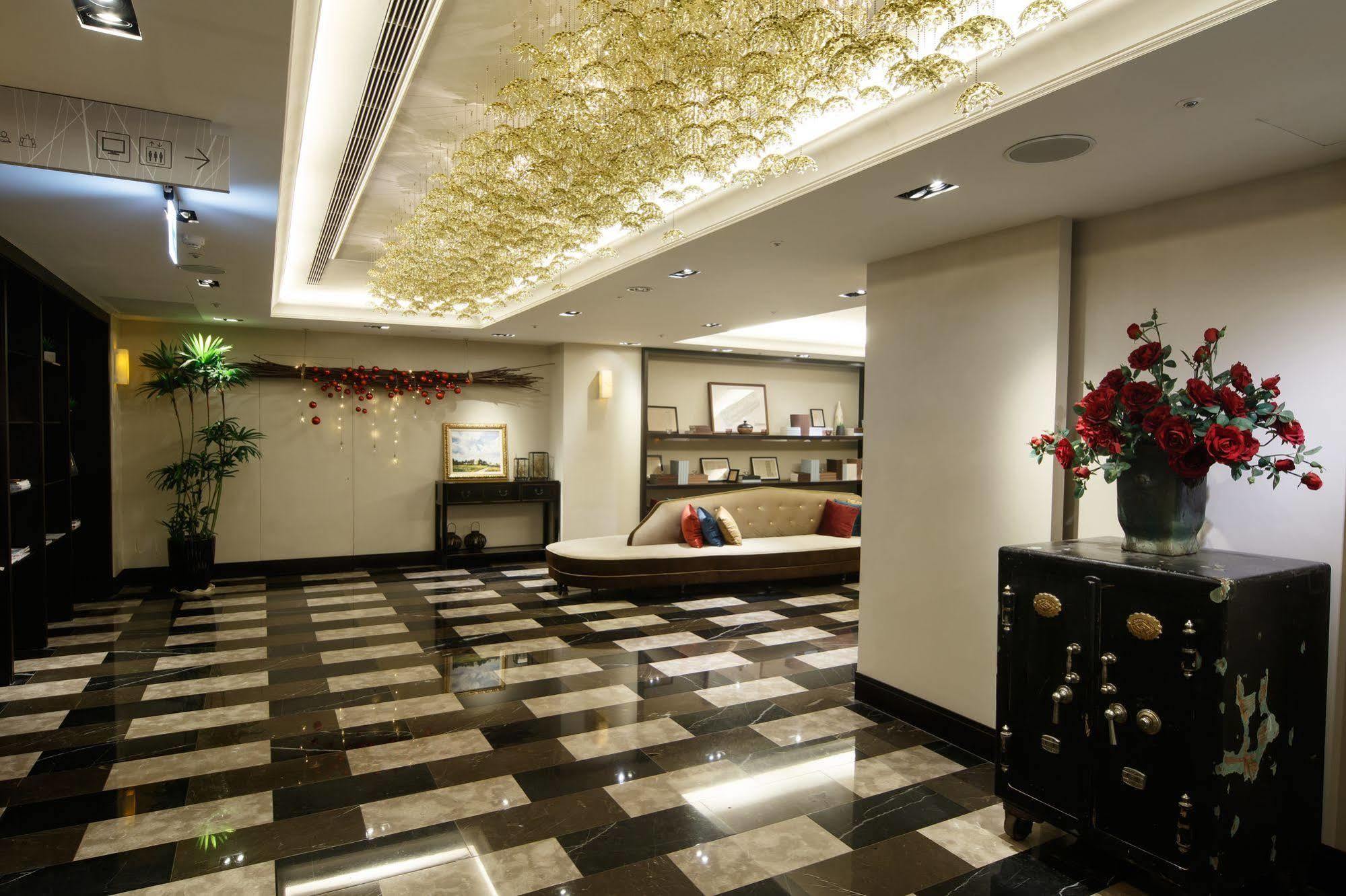 53 Hotel Taichung Dış mekan fotoğraf