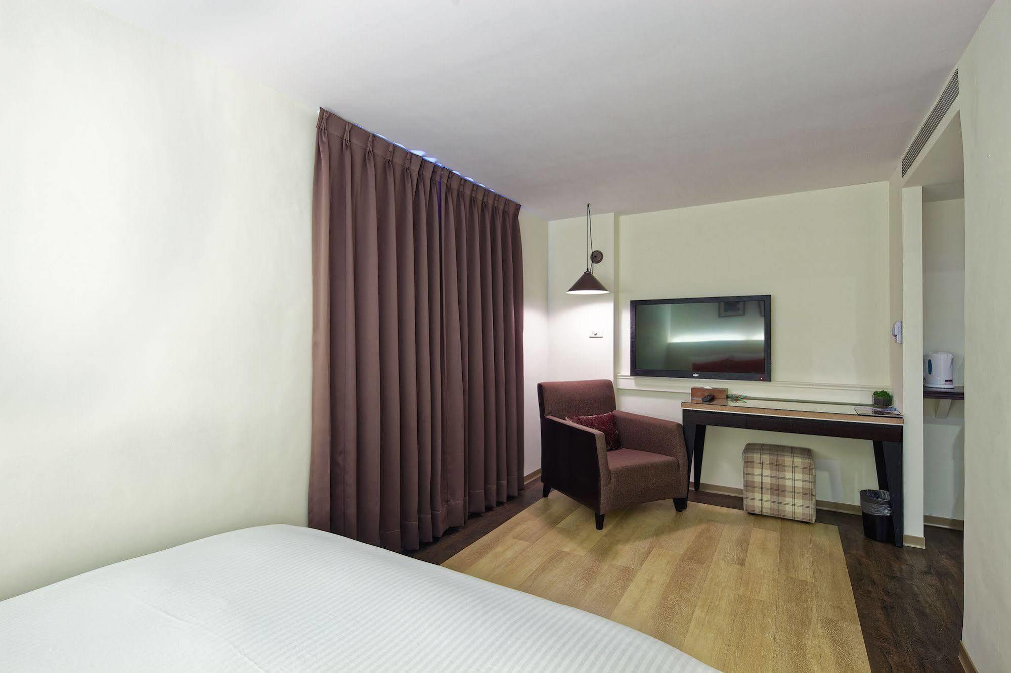 53 Hotel Taichung Dış mekan fotoğraf